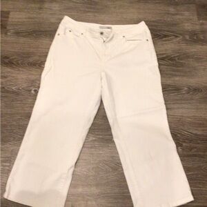 White. Chicos 2.5 jeans like new
